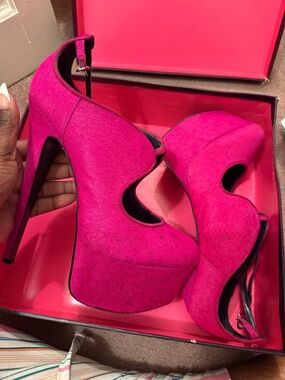 Women’s Hot Pink Platform High Heel Pumps